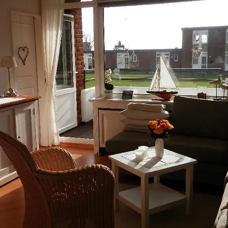 Ferienwohnung-suedstrandkoje-haus-oland-whg-02 アパート Wyk auf Föhr