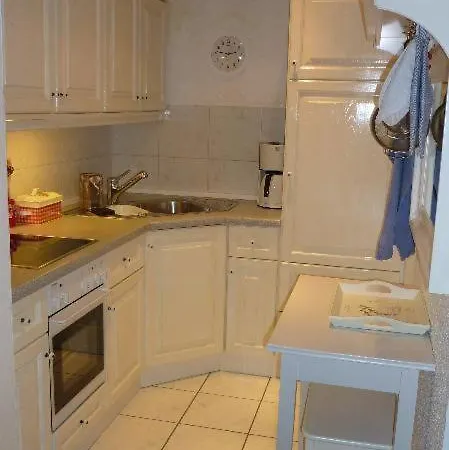 アパート Ferienwohnung-suedstrandkoje-haus-oland-whg-02 *
